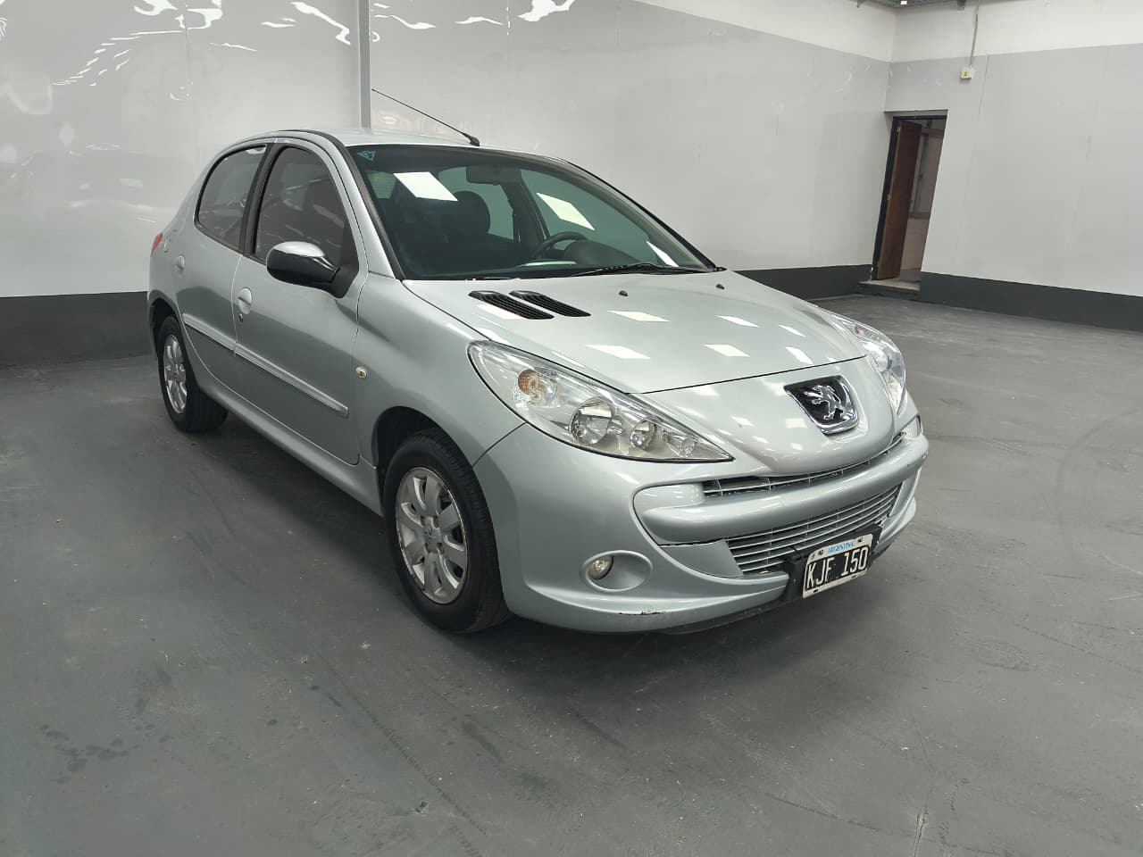PEUGEOT 207 COMPACT - 2011 - 145.000 KMS - Belacar