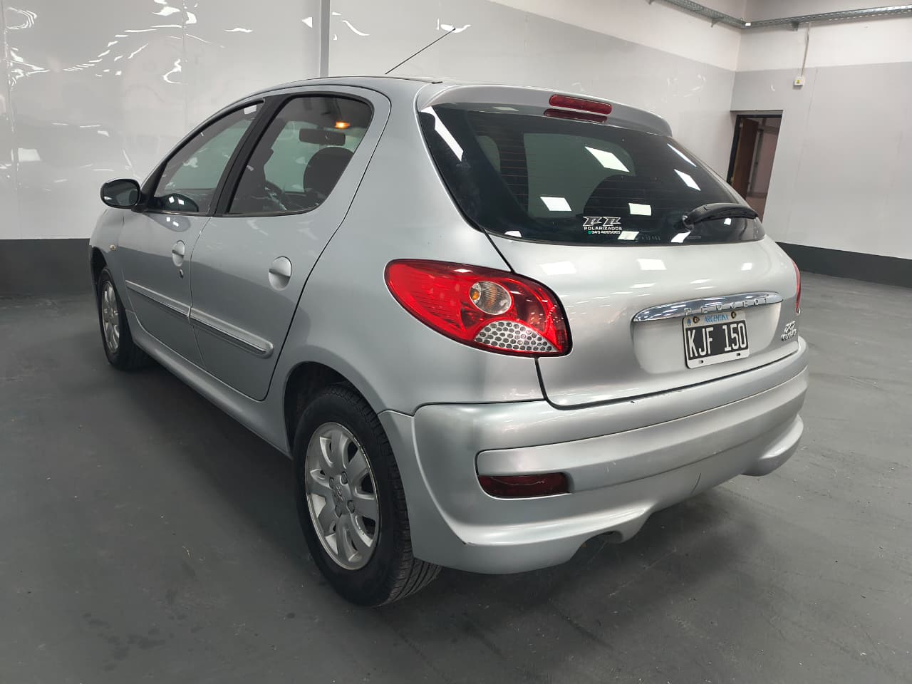 PEUGEOT 207 COMPACT - 2011 - 145.000 KMS - Belacar